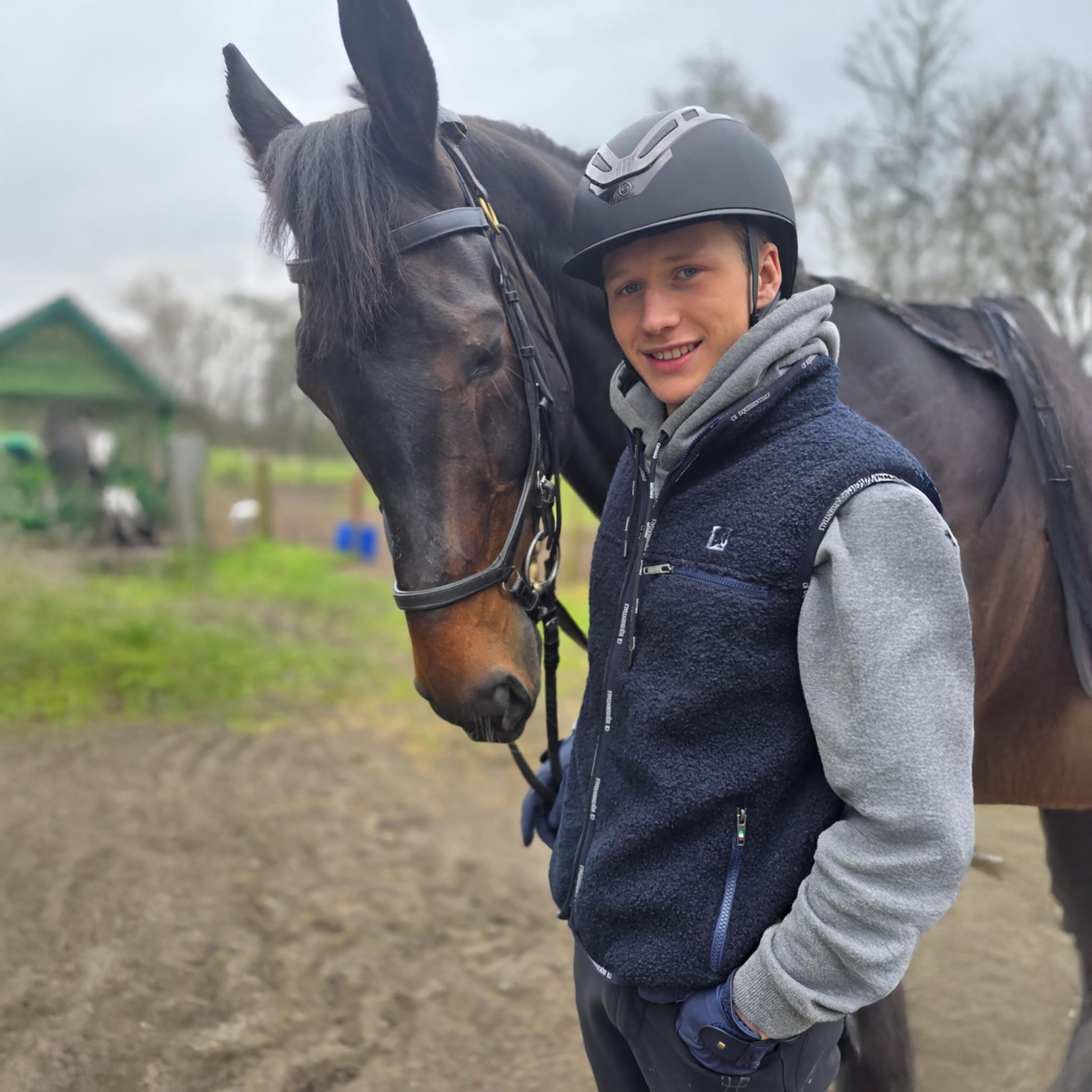 ELK GROVE Sherpa Fleece Vest Navy (Black Iris)