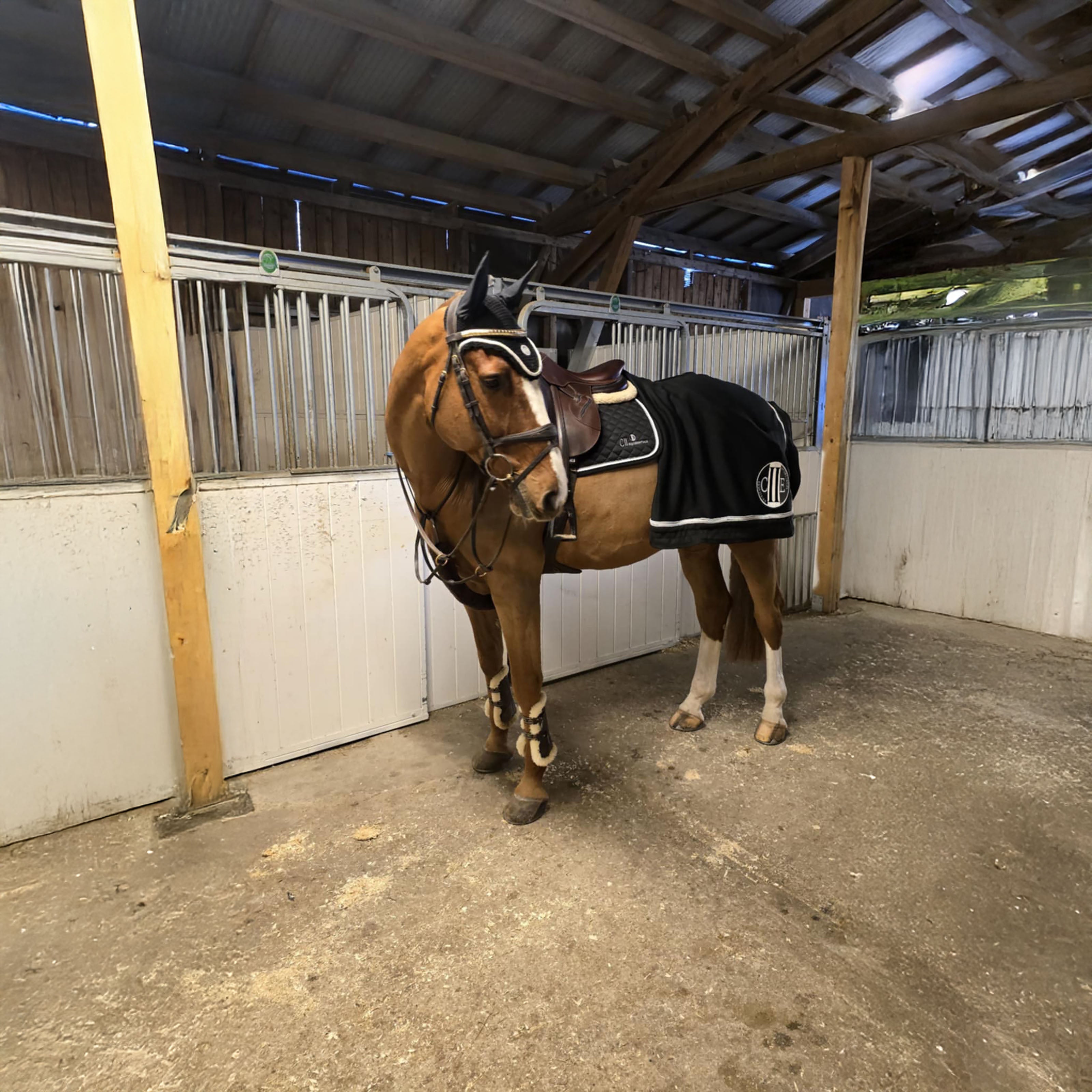 SORRENTO Jumping Saddle pad Black (Jet Black)