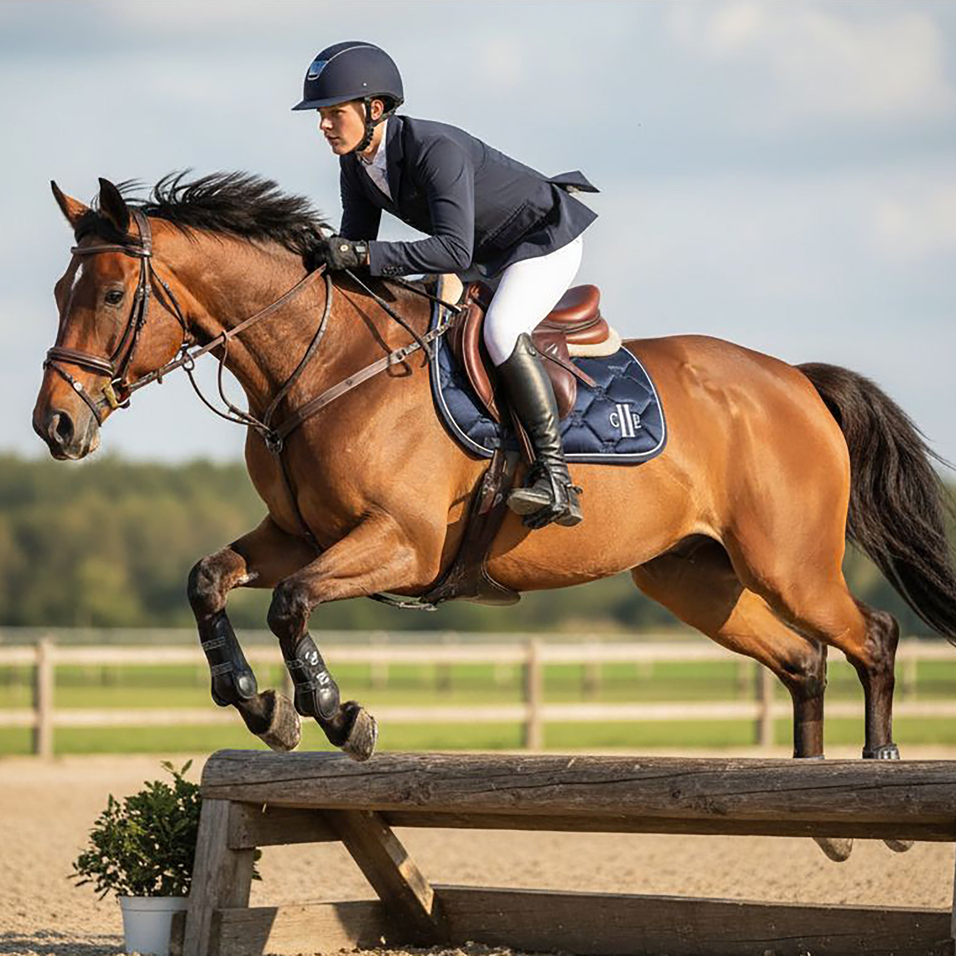SIMI VALLEY Jumping Satin Saddlepad Navy (Black Iris)