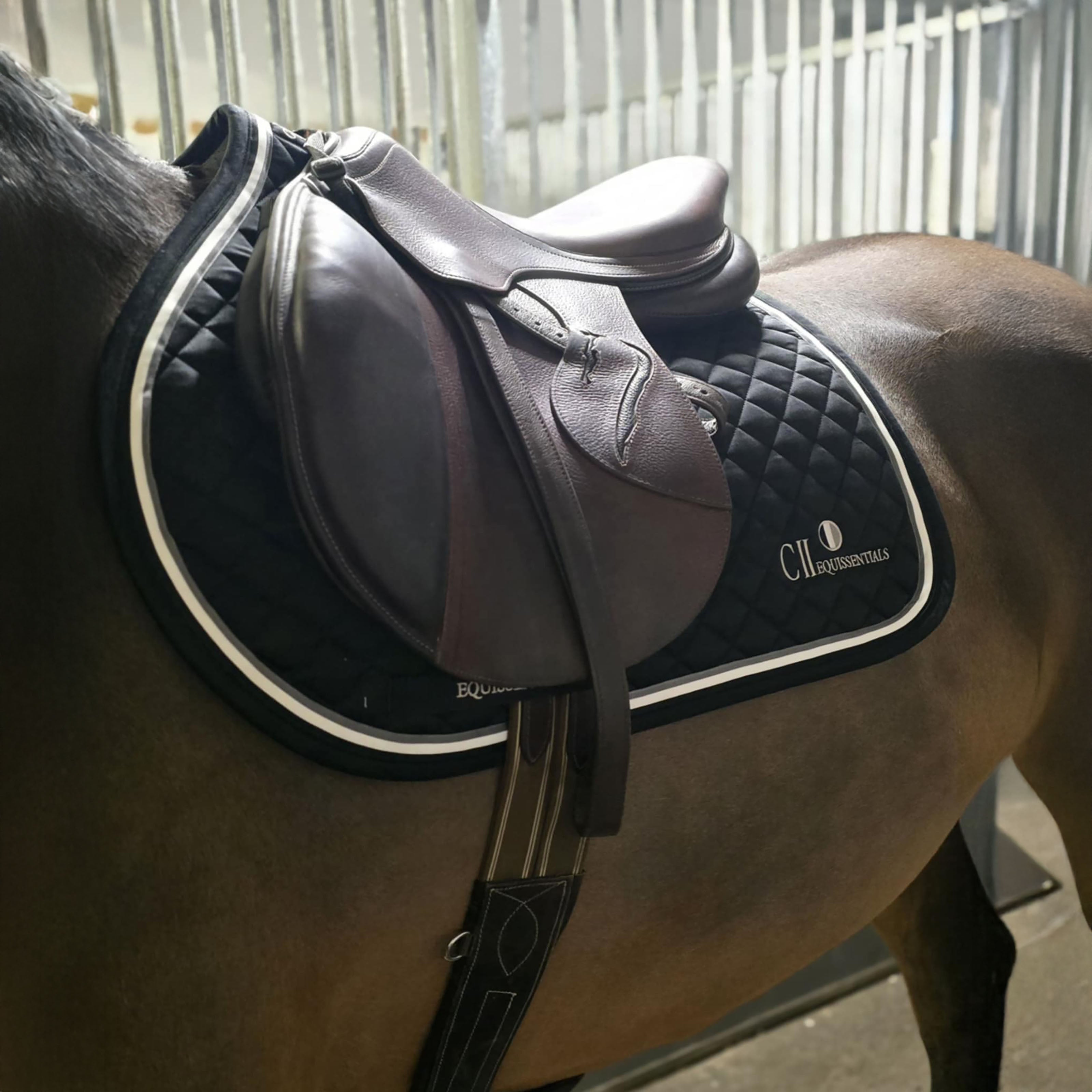 SORRENTO Jumping Saddle pad Black (Jet Black)