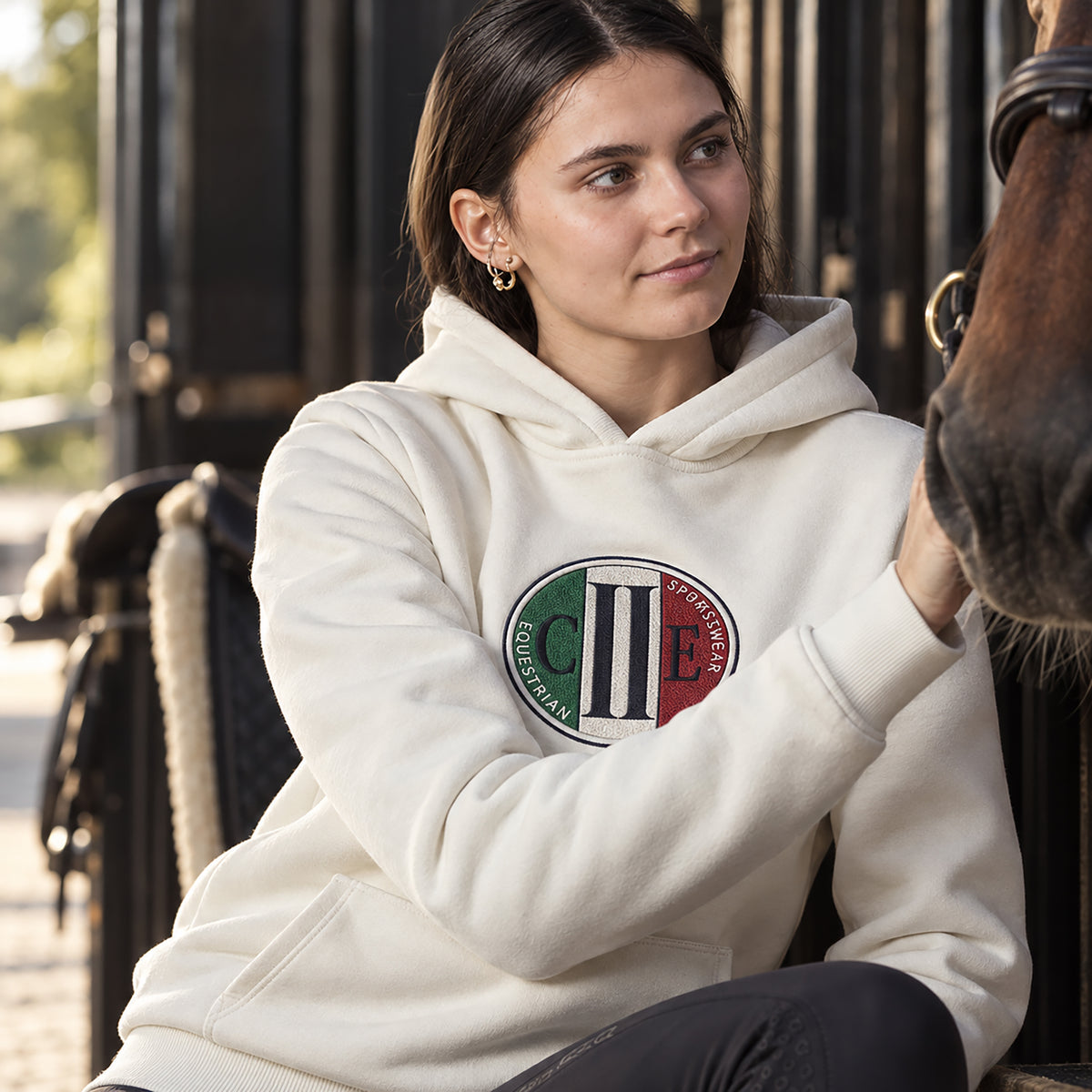 STOCTON Unisex Longsleeved Hoodie Offwhite (Snow White)