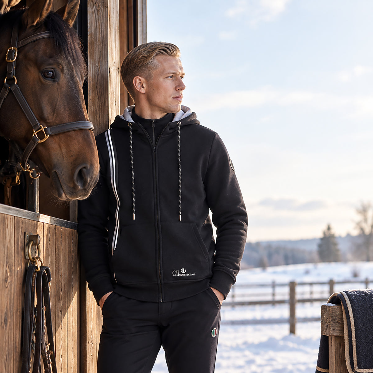 MENTECA Longsleeved Zip Hoodie Black (Jet Black)