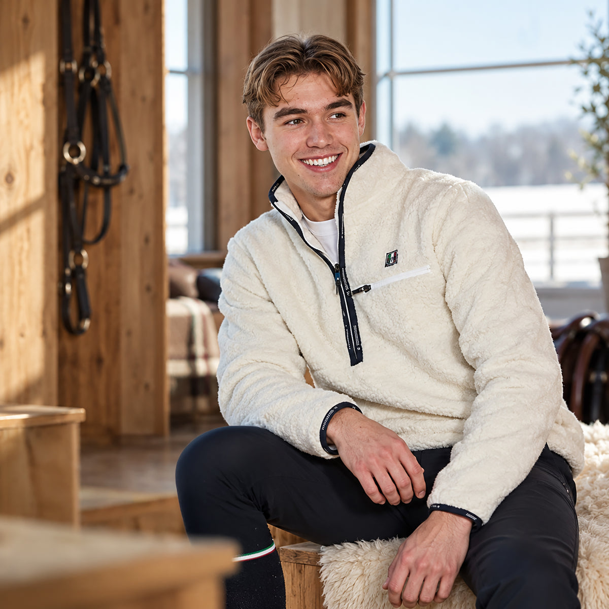 SACRAMENTO Sherpa Fleece Pullover Offwhite (Snow White)