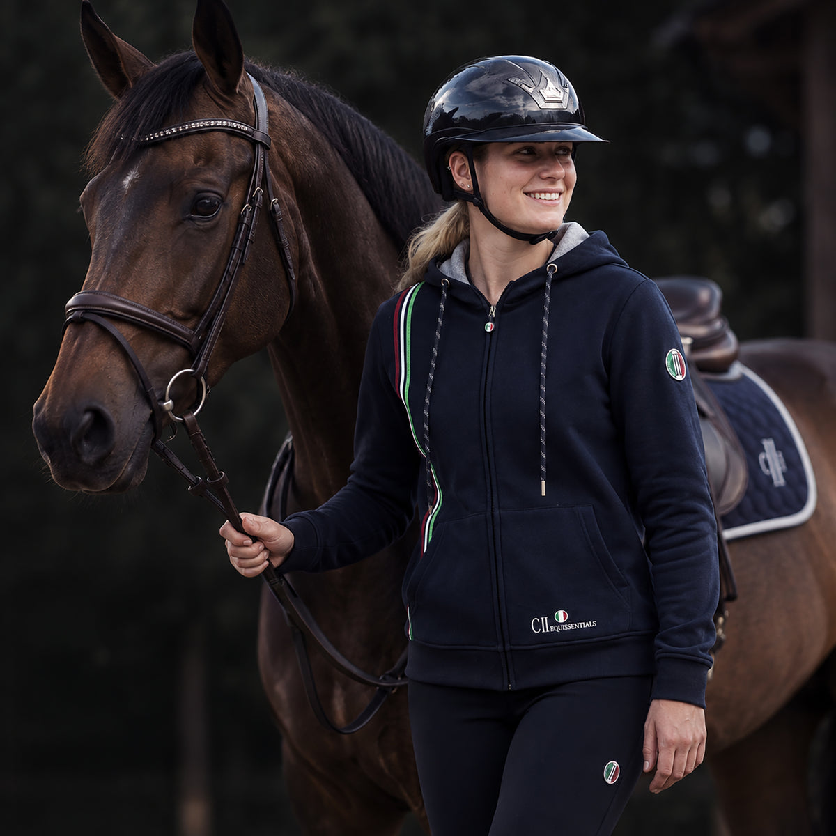 MENTECA Longsleeved Zip Hoodie Navy (Black Iris)
